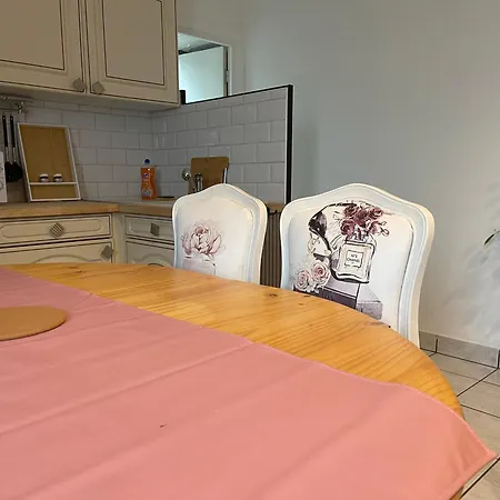Lovelyroom61